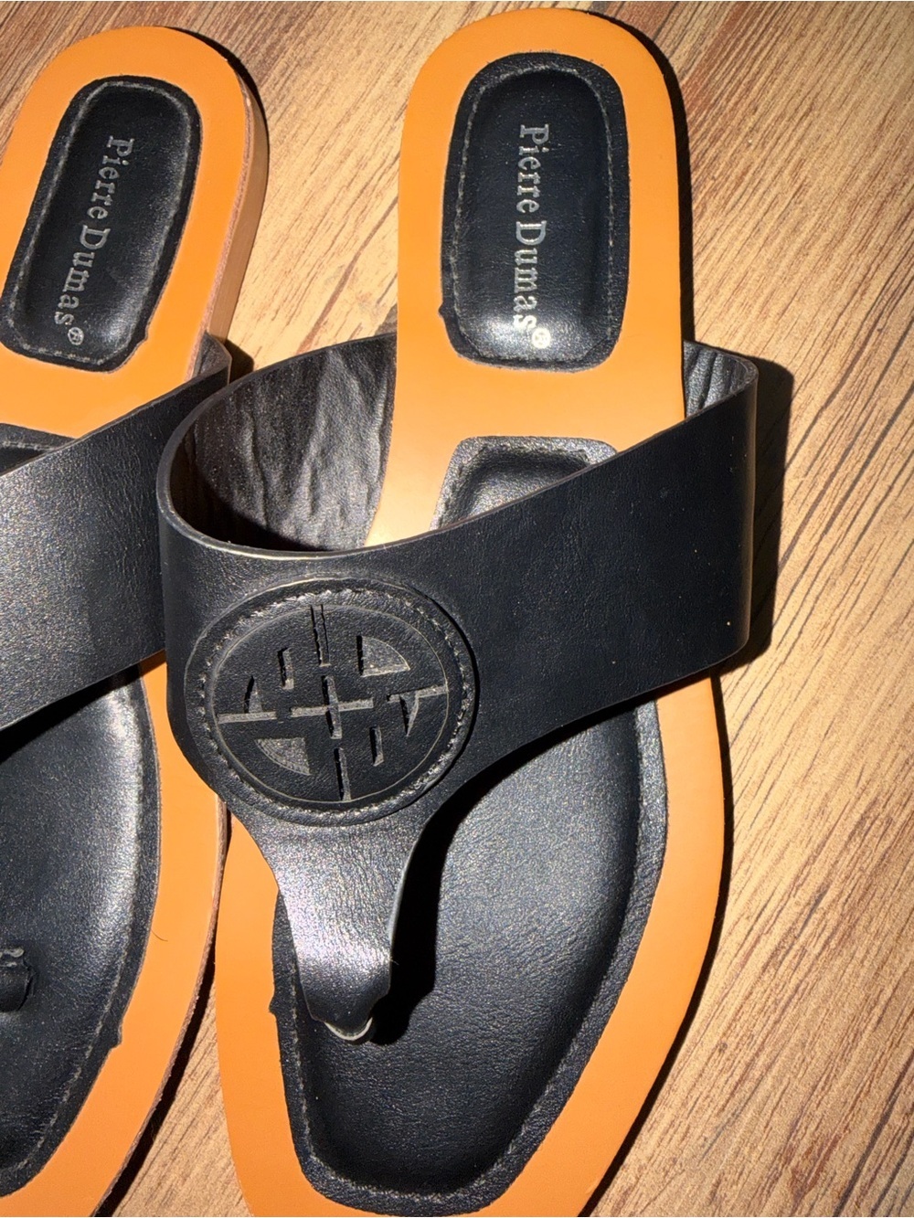 Pierre Dumas Black and Tan Slide Thong Sandals - Picture 2 of 3